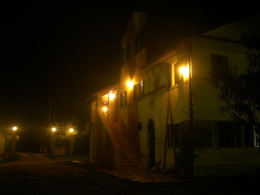 I Ciliegi Bed & Breakfast โอซิโม ภายนอก รูปภาพ