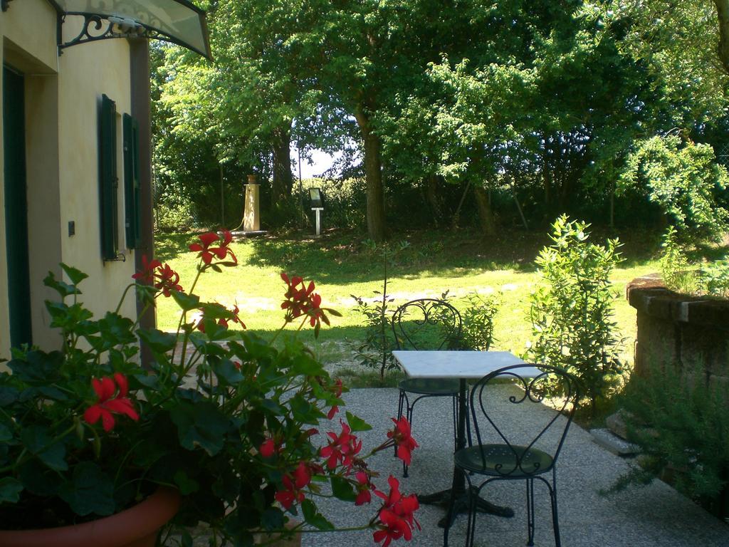 I Ciliegi Bed & Breakfast โอซิโม ภายนอก รูปภาพ
